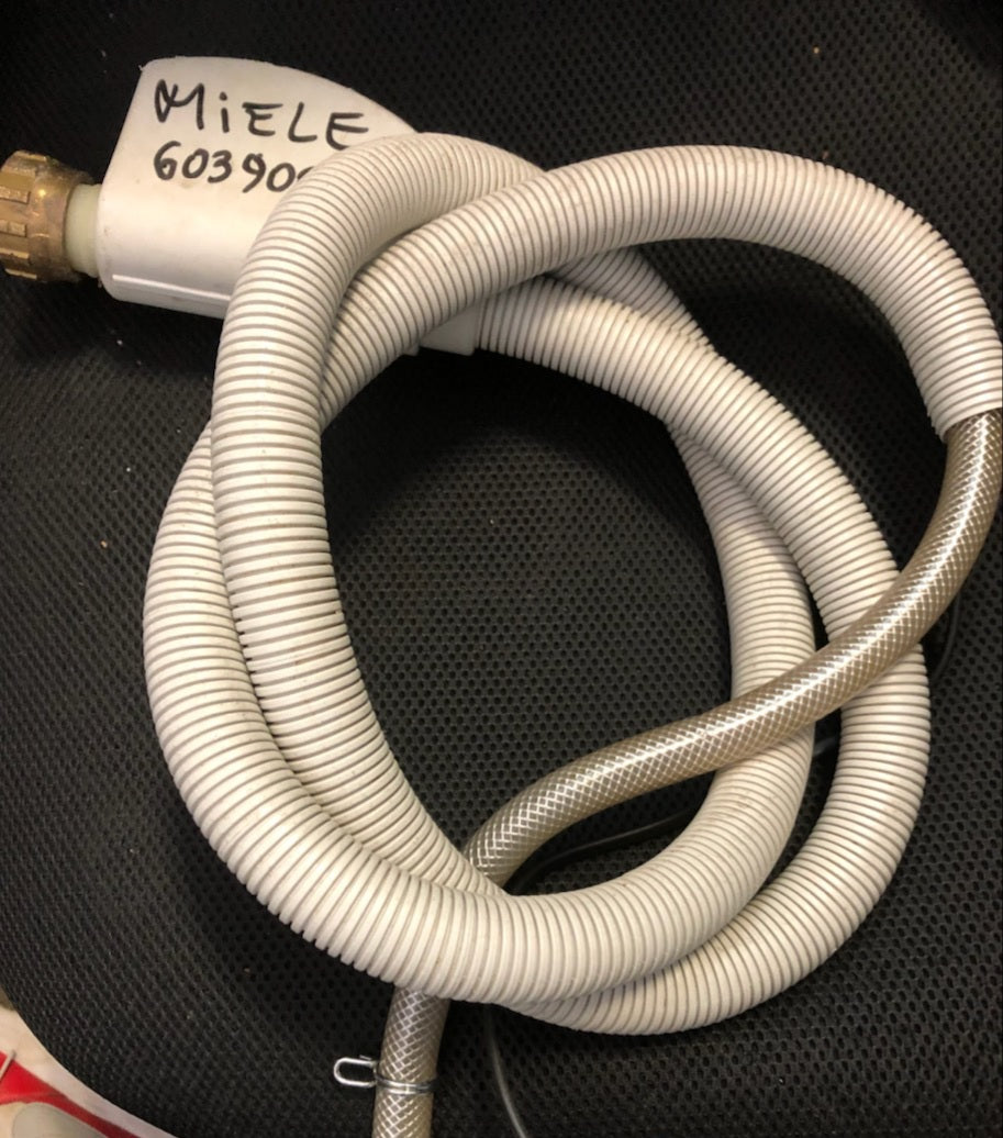 6039001 AQUASTOP PROTEC.ANTI-DEBORD. 4,1L 220-2 MIELE