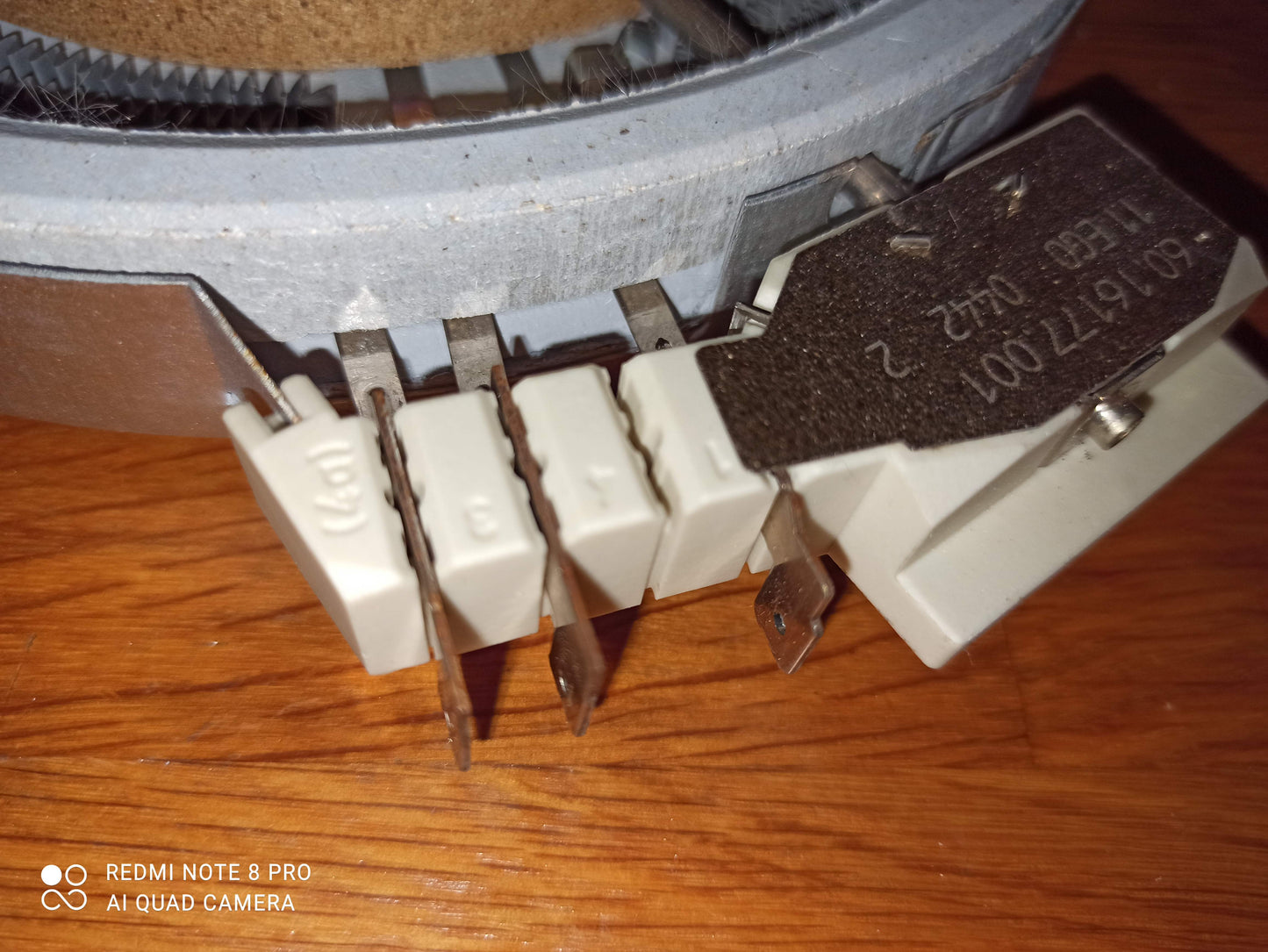 00673567 FOYER D.200 BOSCH / SIEMENS OCCASION 2000/800W ( ct ABB )