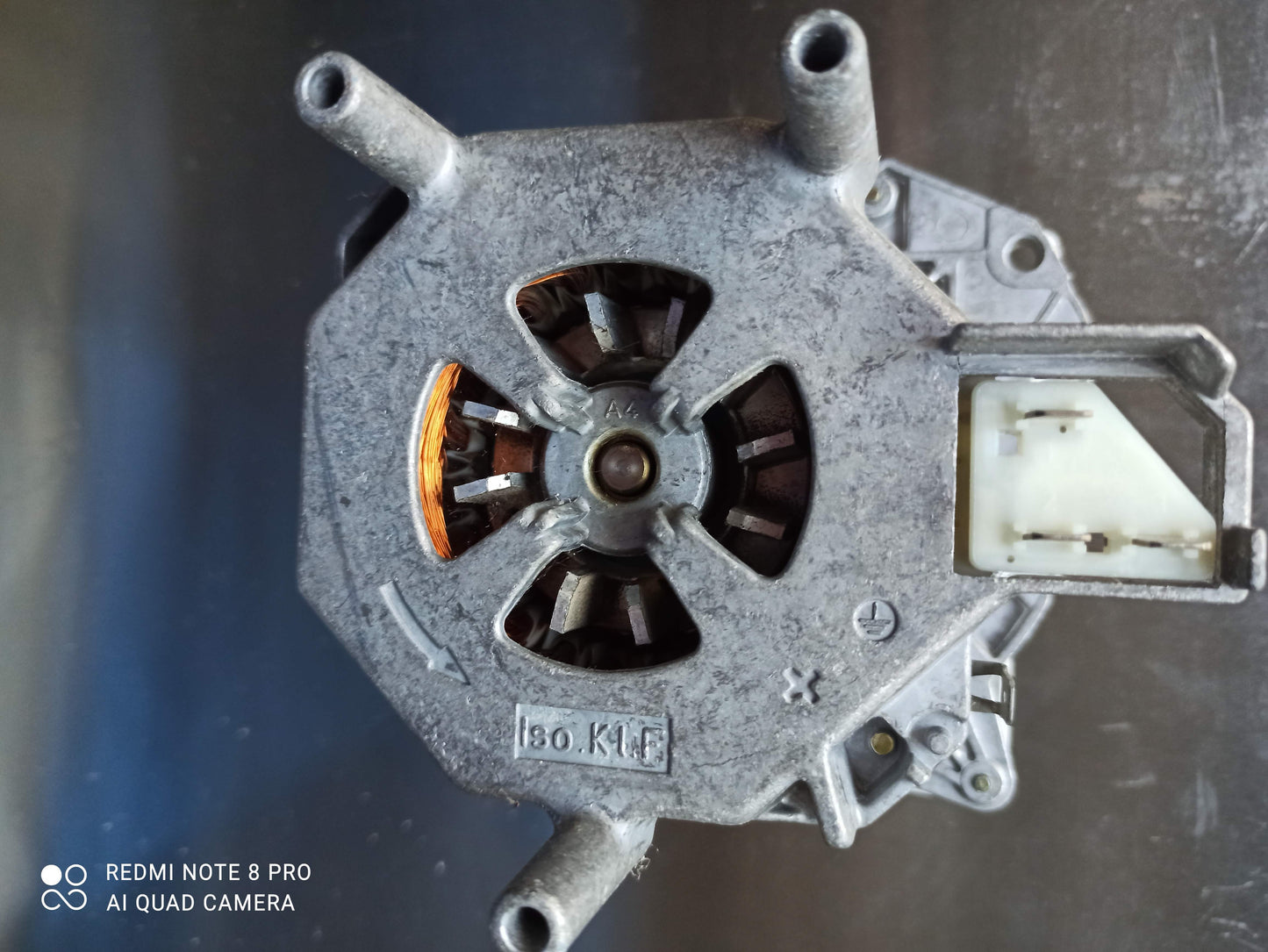 POMPE CYCLAGE OCCASION 00095340 pièce origine BOSCH/SIEMENS