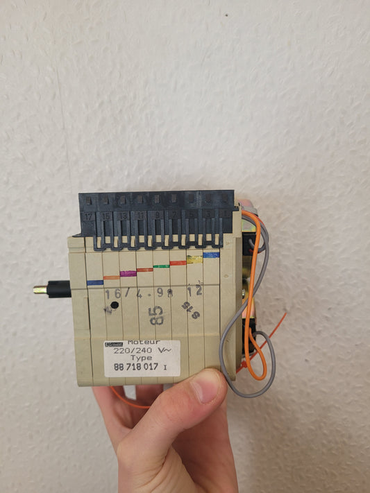 * 481928218573 PROGRAMMATEUR LAVE-LINGE WHIRLPOOL pièce épuisée constructeur ( JNM )